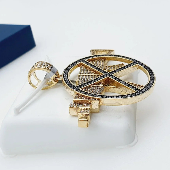 "14K Gold Plated Cubic Zircon Pendant, INUS1BR211 - Picture 9 of 10